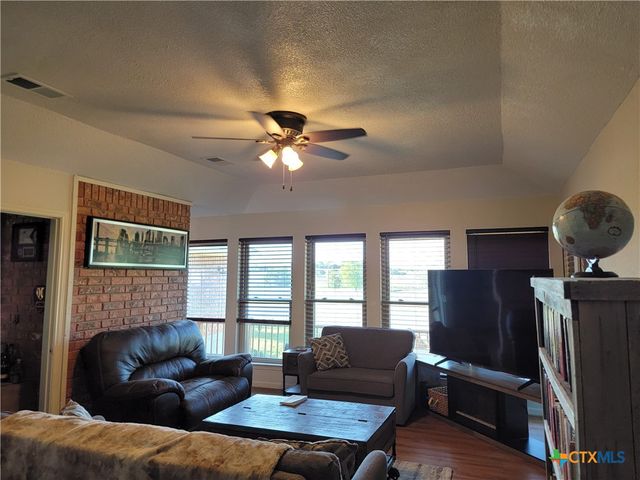 1309 Hawk Trail, Copperas Cove, TX 76522
