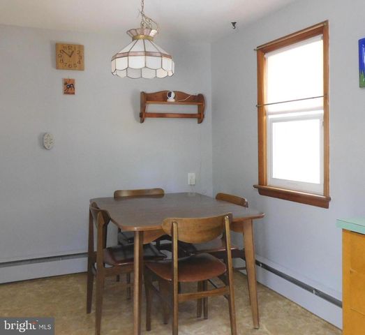 910 HUBBS ST, Delran, NJ 08075