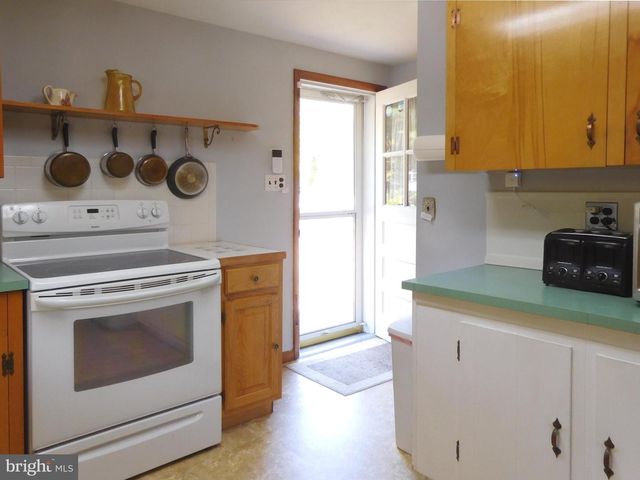 910 HUBBS ST, Delran, NJ 08075