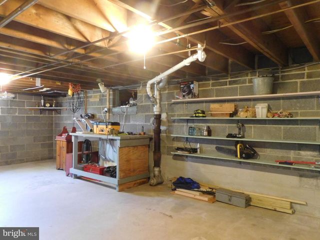 910 HUBBS ST, Delran, NJ 08075