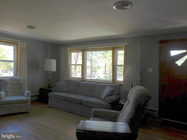 910 HUBBS ST, Delran, NJ 08075
