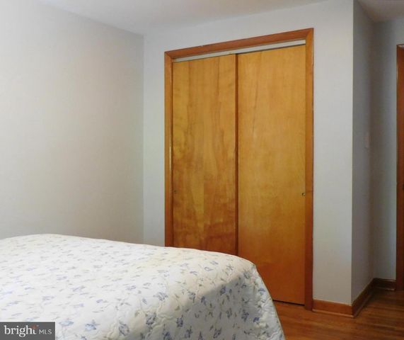910 HUBBS ST, Delran, NJ 08075