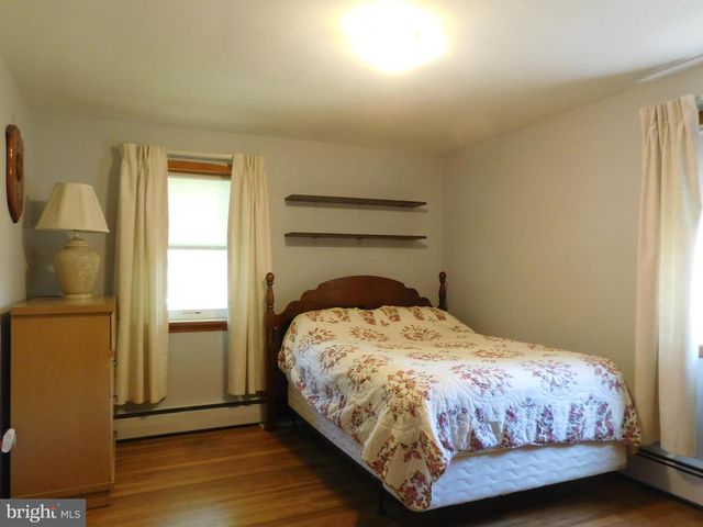 910 HUBBS ST, Delran, NJ 08075
