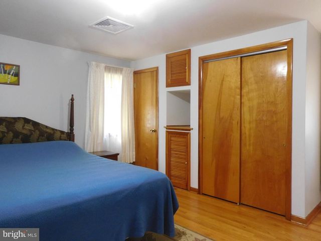 910 HUBBS ST, Delran, NJ 08075