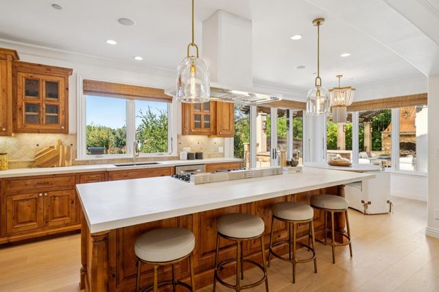 15730 Shannon Heights Road, Los Gatos, CA 95032