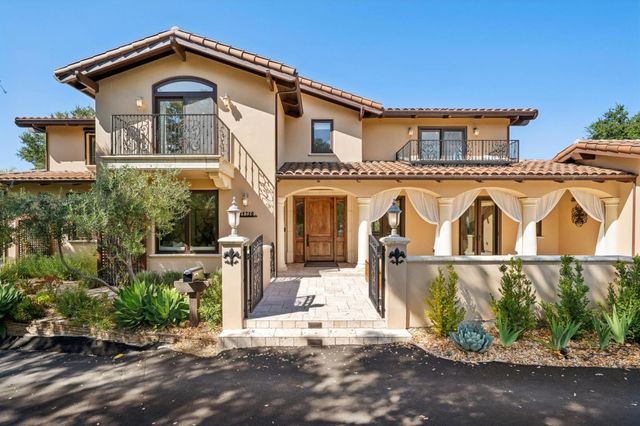 15730 Shannon Heights Road, Los Gatos, CA 95032