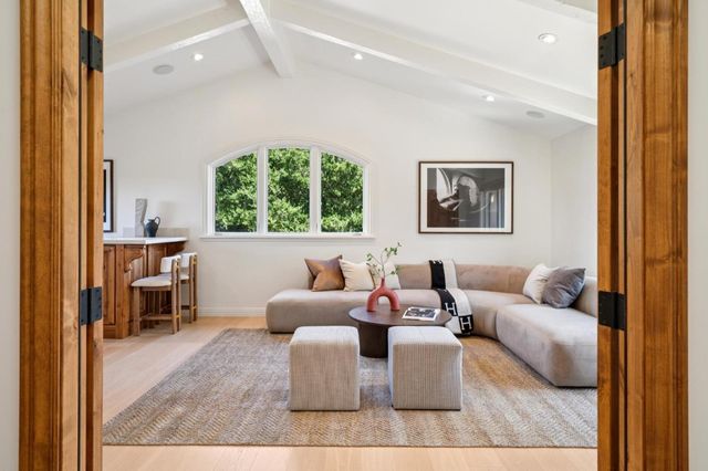 15730 Shannon Heights Road, Los Gatos, CA 95032