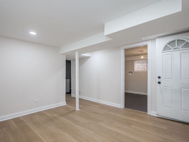 8504 S Baltimore Avenue, Chicago, IL 60617