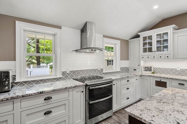 18 Gleason Rd, Reading, MA 01867
