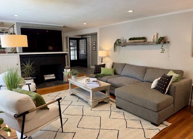 18 Gleason Rd, Reading, MA 01867