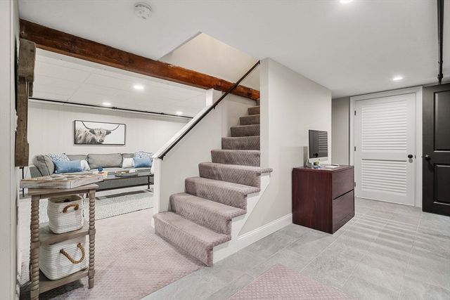 18 Gleason Rd, Reading, MA 01867