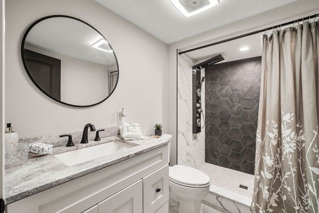 18 Gleason Rd, Reading, MA 01867