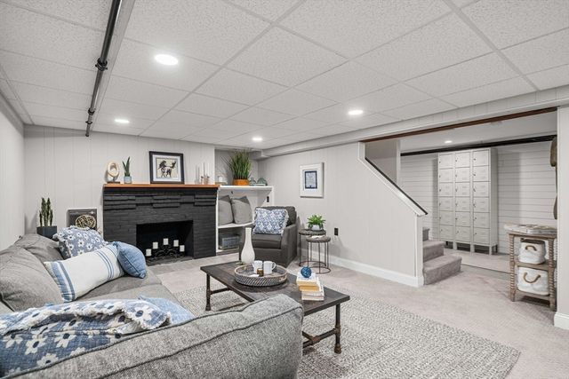 18 Gleason Rd, Reading, MA 01867