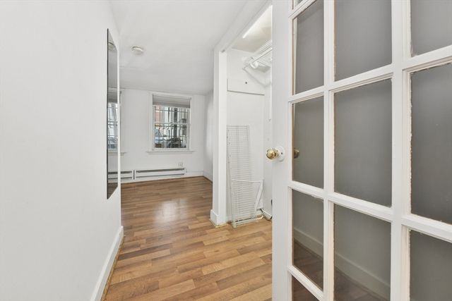 15 Saint George St 1, Boston, MA 02118