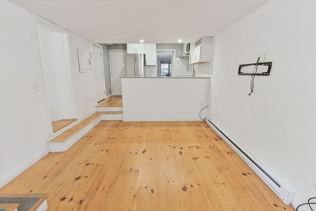 15 Saint George St 1, Boston, MA 02118