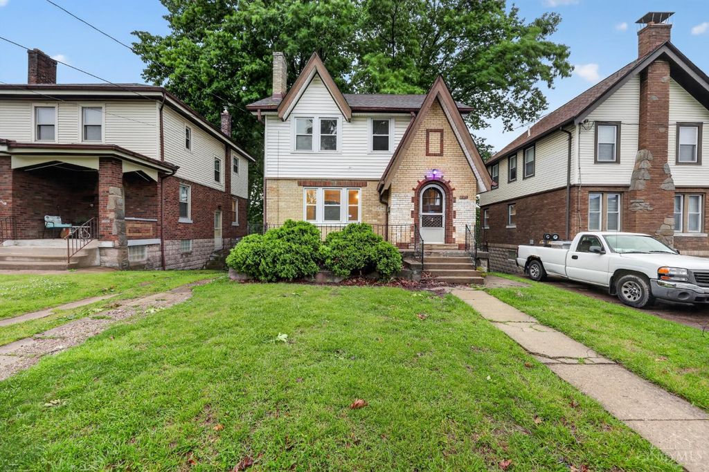 1083 Benz Avenue, Cincinnati, OH 45238