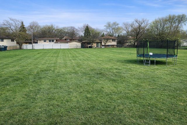 373 W Glengate Avenue, Chicago Heights, IL 60411