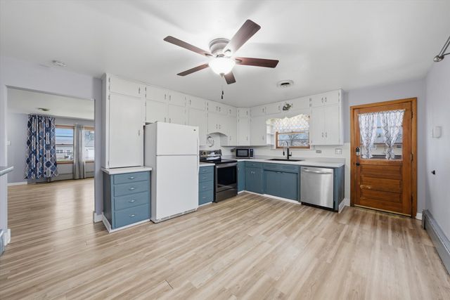 373 W Glengate Avenue, Chicago Heights, IL 60411