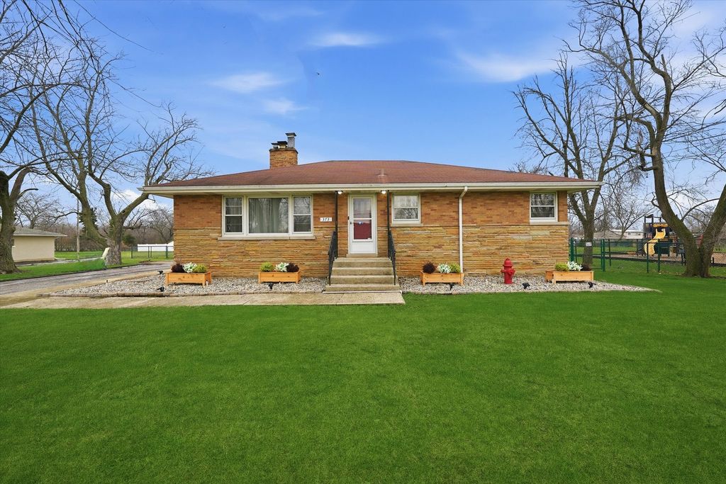 373 W Glengate Avenue, Chicago Heights, IL 60411