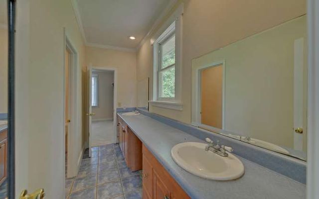 330 River Road, Westminster, SC 29693