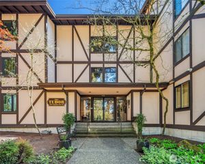 4501 Grandview Drive W #T-105, University Place, WA 98466