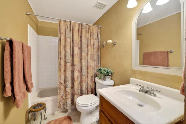 2784 Mahoning Court, Miami Twp, OH 45233