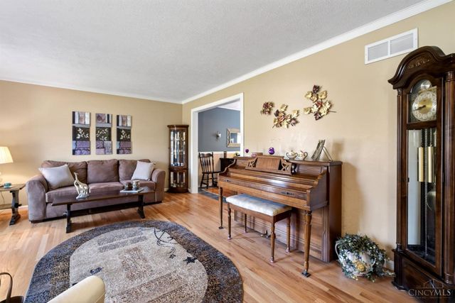 2784 Mahoning Court, Miami Twp, OH 45233