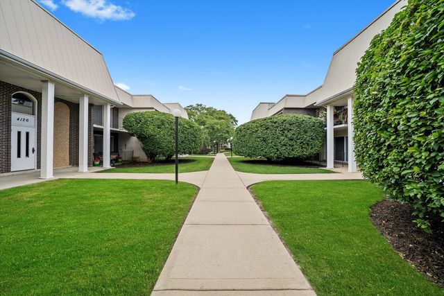 4126 W 99th Street C, Oak Lawn, IL 60453