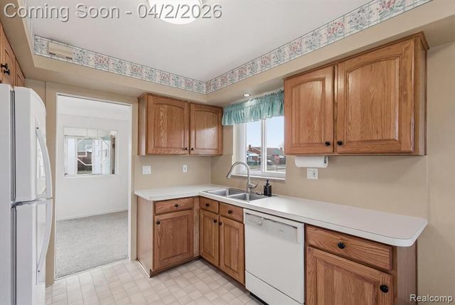 28605 Diesing Drive, Madison Heights, MI 48071