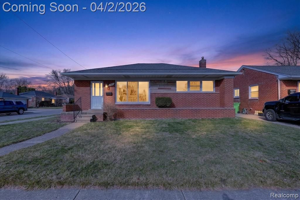 28605 Diesing Drive, Madison Heights, MI 48071