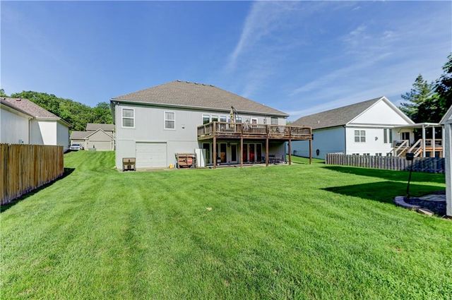 1018 N Old Mill Road, Independence, MO 64056