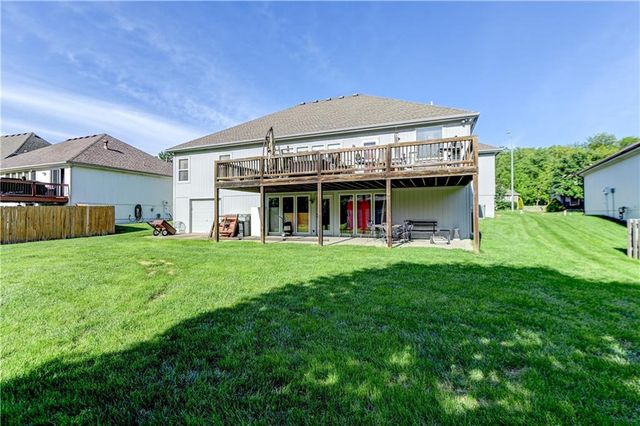 1018 N Old Mill Road, Independence, MO 64056
