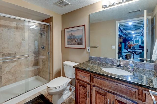 1018 N Old Mill Road, Independence, MO 64056