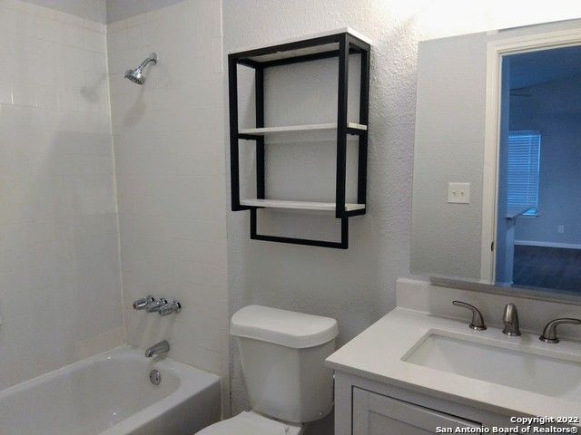 710 Virginia Blvd, San Antonio, TX 78203