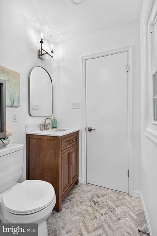 2511 CHARLESTOWN LN, Reston, VA 20191