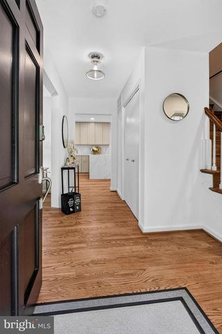 2511 CHARLESTOWN LN, Reston, VA 20191