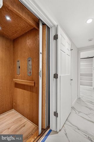 2511 CHARLESTOWN LN, Reston, VA 20191