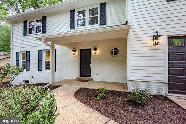 2511 CHARLESTOWN LN, Reston, VA 20191