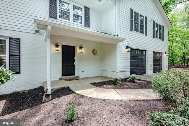 2511 CHARLESTOWN LN, Reston, VA 20191