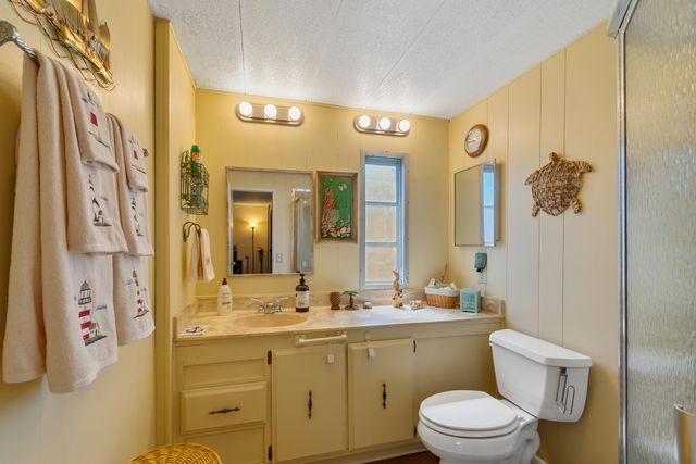 2520 SE Penny Lane, Stuart, FL 34994