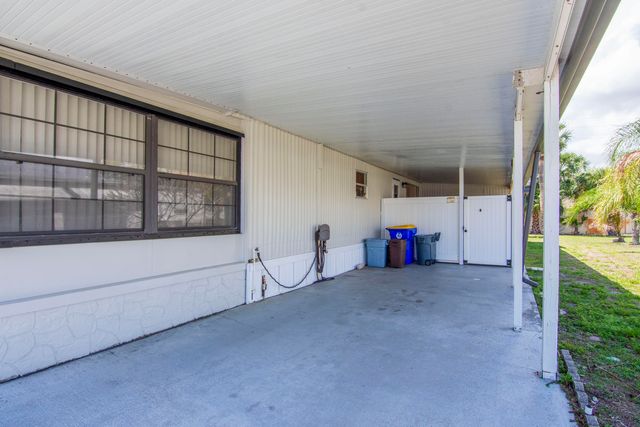 2520 SE Penny Lane, Stuart, FL 34994