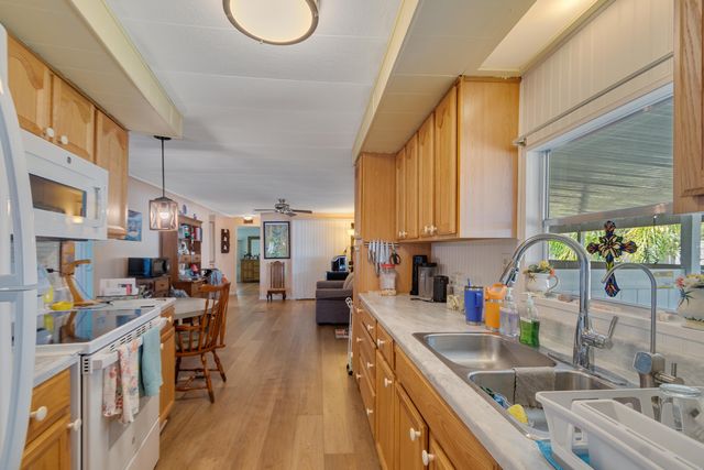 2520 SE Penny Lane, Stuart, FL 34994