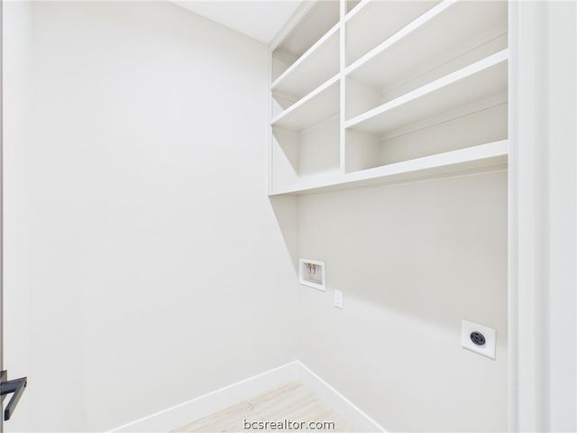 5085 North Oakland Lane, Bryan, TX 77808