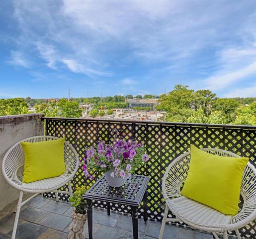 300 Johnson Ferry NE Road A706, Atlanta, GA 30328