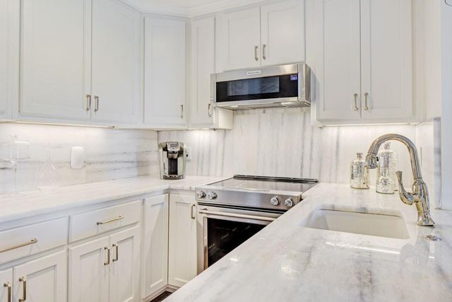 300 Johnson Ferry NE Road A706, Atlanta, GA 30328