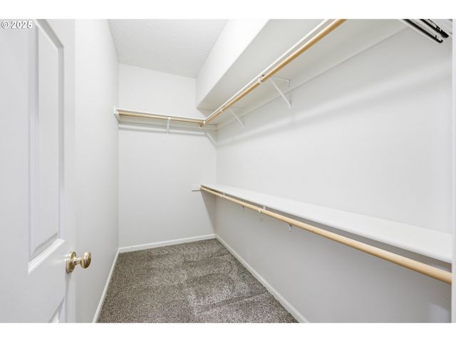 1398 Sw BINFORD LAKE Pkwy, Gresham, OR 97080