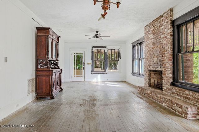 4313 HIAWATHA Street, Jacksonville, FL 32210