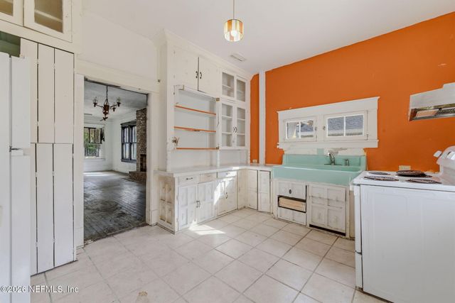 4313 HIAWATHA Street, Jacksonville, FL 32210