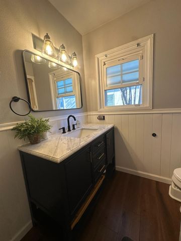 65 W Mariposa Ave, Stockton, CA 95204