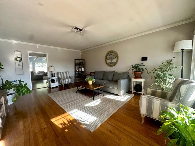 65 W Mariposa Ave, Stockton, CA 95204